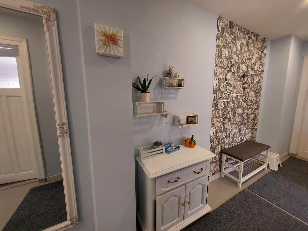 Appartamento Cozy Spot By The Lions' Bridge Sofia Esterno foto