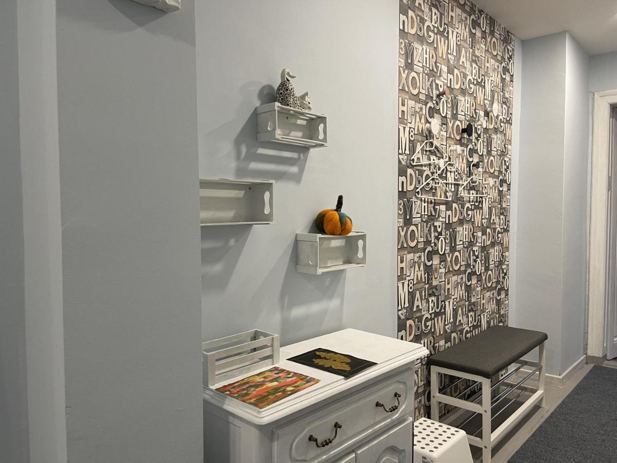 Appartamento Cozy Spot By The Lions' Bridge Sofia Esterno foto