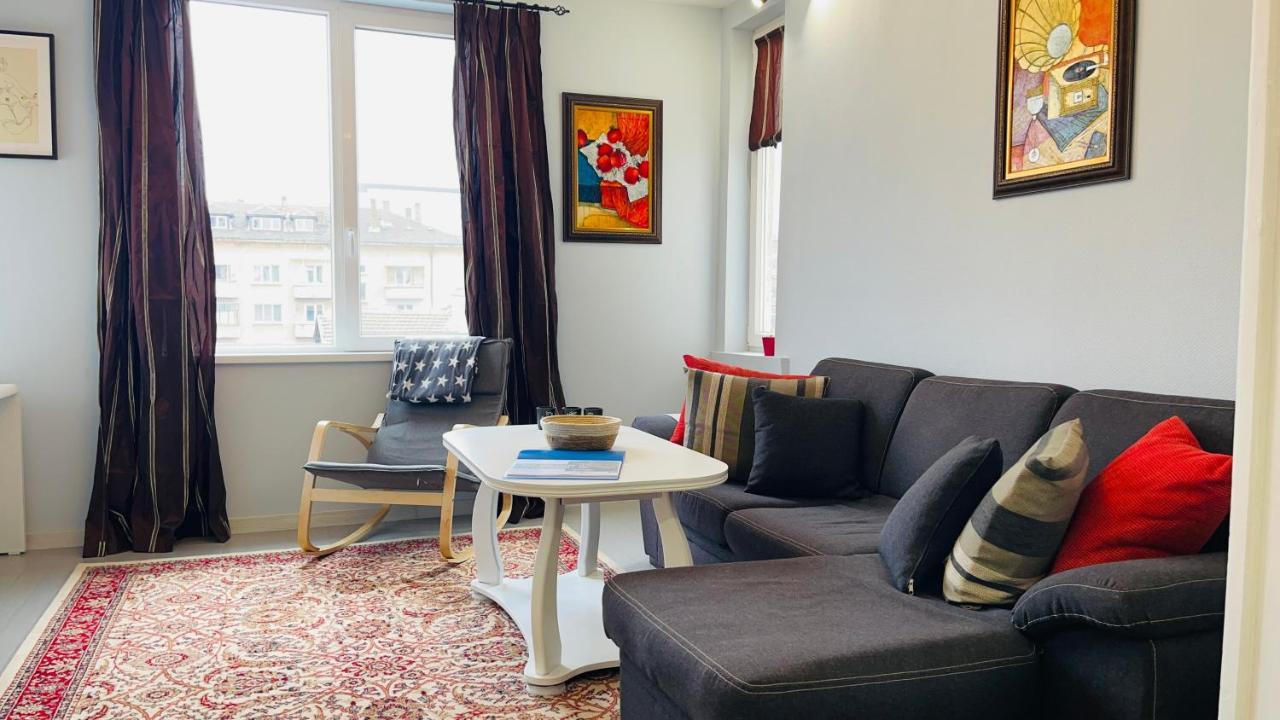 Appartamento Cozy Spot By The Lions' Bridge Sofia Esterno foto